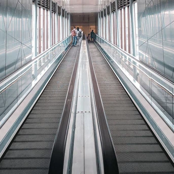 Движущаяся прогулка